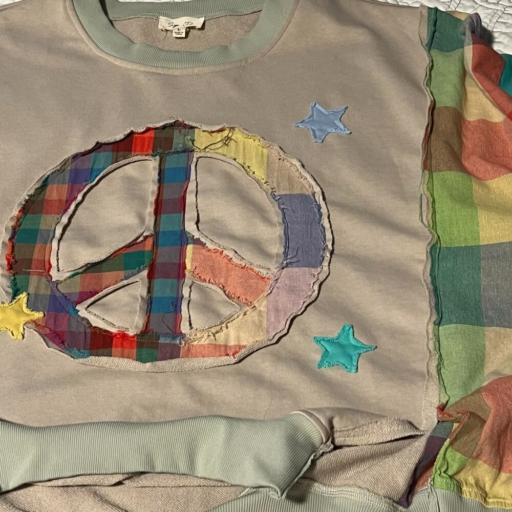 NWOT Sage & Fig Boho Sweatshirt Oversized Peace Applique Size L - Picture 5 of 12